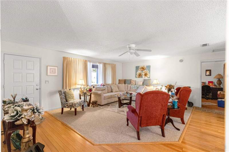 2 bedroom Single Family Residence at 10987 SW 86th Terrace, Oak Run - Neighborhood #2, Ocala — photo 4