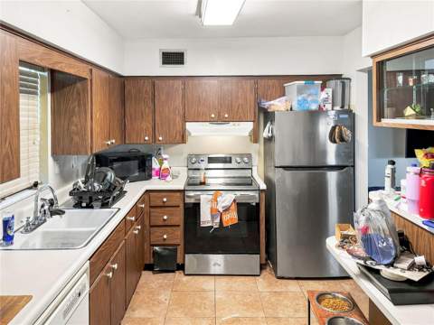 8410 N Grady Avenue, Tampa FL - photo 6 of 6