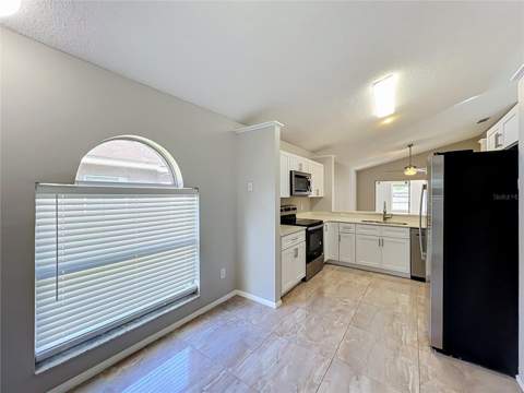 1365 Crawford Drive, Apopka FL - photo 7 of 37