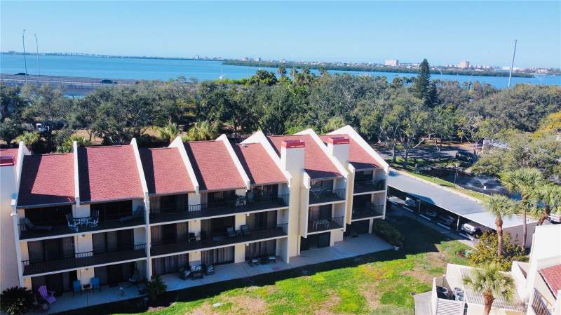 2 bedroom Condominium at 7550 Sunshine Skyway Lane #P11, Seapointe Terrace Condo, St Petersburg — photo 4