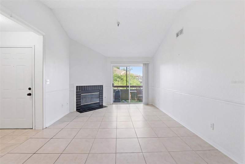 1 bedroom Condominium at 10265 Gandy Boulevard #1806, Itopia Private Residences Condo, St Petersburg — photo 4