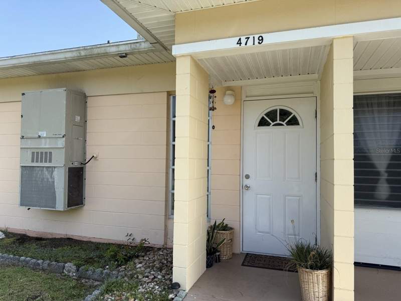 1 bedroom Villa at 4719 CLUB CIRCLE, LAKESHORE CLUB, LAKE WALES — photo 1