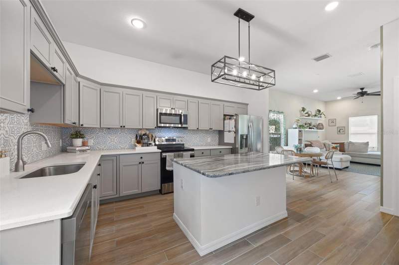 2 bedroom Single Family Residence at 3403 E 10th Avenue, East Bay Add, Tampa — photo 5