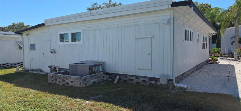 2 bedroom Mobile Home at 2331 Belleair Road #806, Clearwater, Clearwater — photo 4