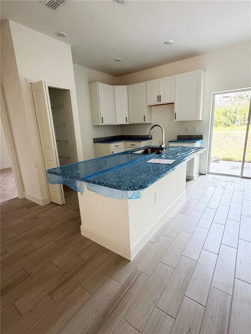 3 bedroom Single Family Residence at 3877 Avenue O, Winter Haven, Winter Haven — photo 2