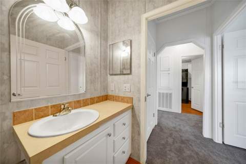 2100 Kings Hwy #206, Port Charlotte FL - photo 20 of 28