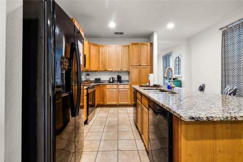350 Pendant Court, Kissimmee FL - photo 9 of 85