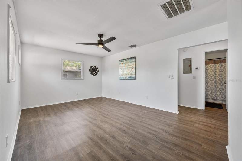 2 bedroom Single Family Residence at 3419 N 54TH STREET, GRANT PARK, TAMPA — photo 3