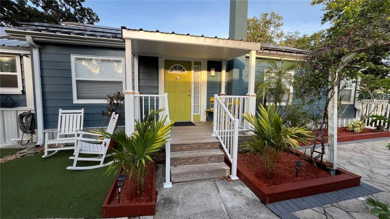 4 bedroom Single Family Residence at 2301 W Idlewild Avenue, Hamners Marjory B First Add, Tampa — photo 2