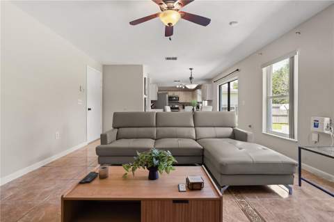 3125 Holland Drive, Orlando FL - photo 9 of 27