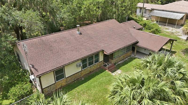 3 bedroom Single Family Residence at 2104 SE Lake Weir Avenue, Druid Hills, Ocala — photo 2