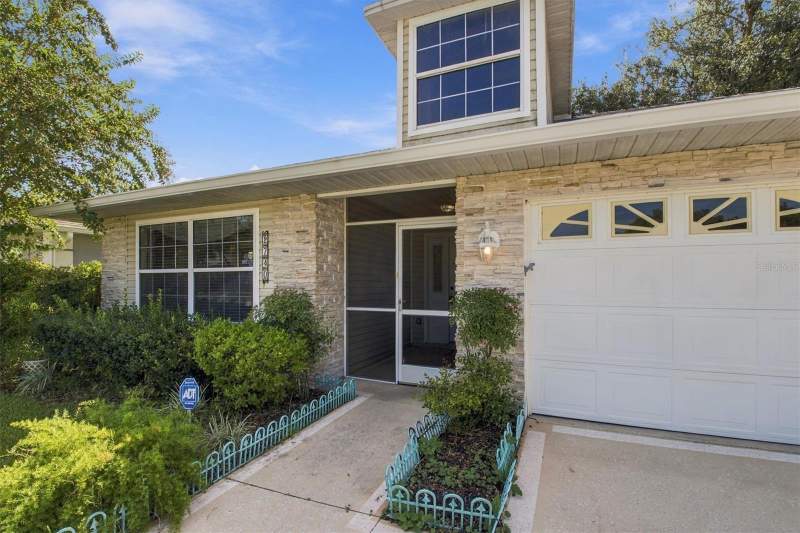 3 bedroom Single Family Residence at 2740 Bay Lagoon Way, Tavares Lake Saunders Pointe Lt 01, Tavares — photo 2