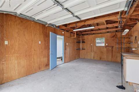 6130 17th Street, Zephyrhills FL - photo 15 of 35