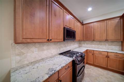 921 Riverscape Street, Bradenton FL - photo 11 of 89