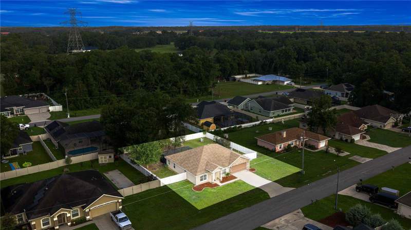 3 bedroom Single Family Residence at 16376 SE 81st Court, Orange Blossom Hills Un #3, Summerfield — photo 2