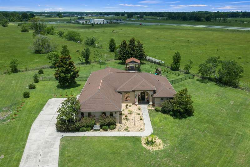 4 bedroom Single Family Residence at 6145 SE 96th Street, Fountains/Golf Park, Belleview — photo 2