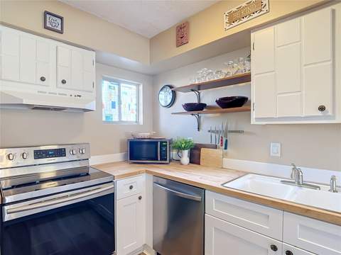 22375 Edgewater Drive #120, Port Charlotte FL - photo 10 of 37