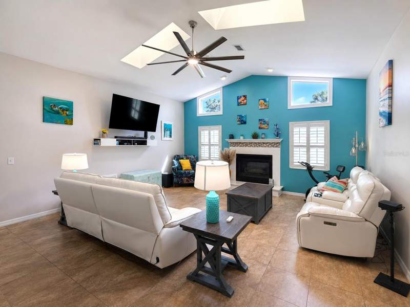 4 bedroom Single Family Residence at 8930 Brooker Drive, River Crossing, New Port Richey — photo 4