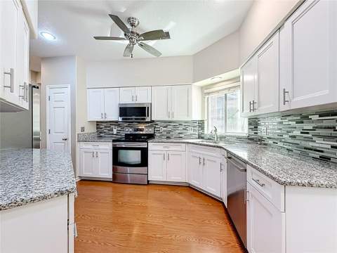 848 Crepe Myrtle Circle, Apopka FL - photo 9 of 24
