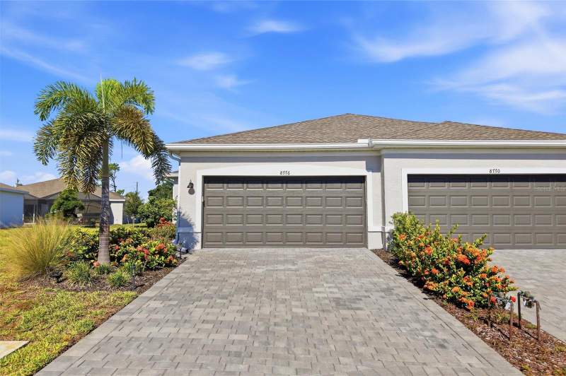3 bedroom Villa at 8776 Saint Kitts Circle, Coco Bay, Englewood — photo 2