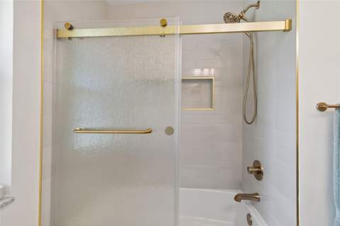 4185 Whiting Drive, St Petersburg FL - photo 23 of 45