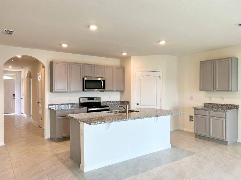 4 bedroom Single Family Residence at 2877 Sunridge Loop, Suncrest, St Cloud — photo 2
