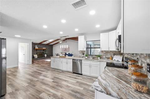 14207 Ashburn Place, Tampa FL - photo 13 of 62