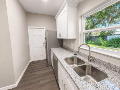 5012 Finders Ct, Tampa FL - photo 10 of 24
