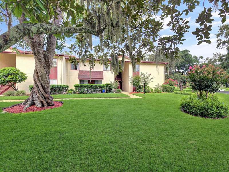 2 bedroom Condominium at 700 Midway Drive #B, Twin Lakes Village East Condo, Ocala — photo 2