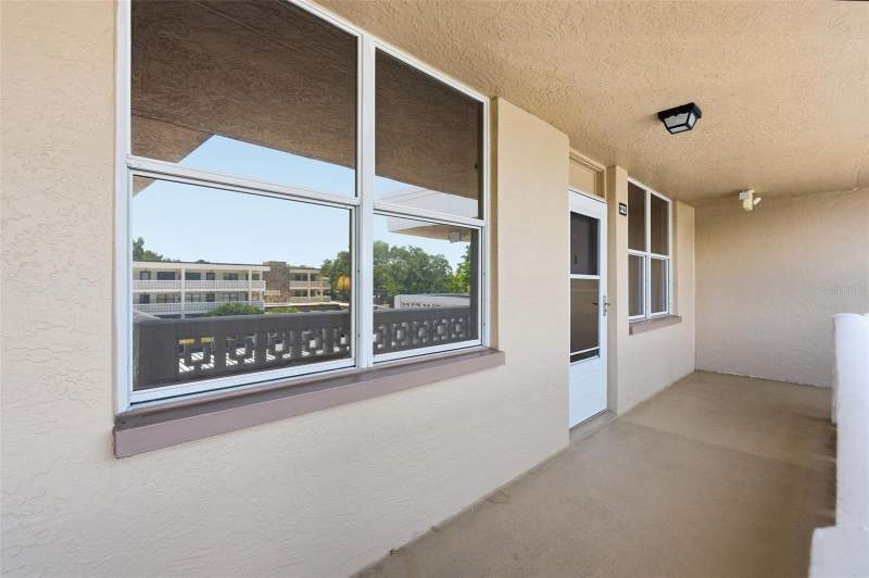 2 bedroom Condominium at 4915 Bay Street #323, Winston Park Northeast, St Petersburg — photo 3