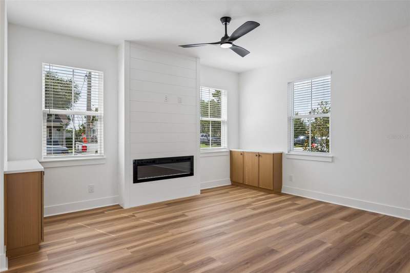 3 bedroom Townhouse at 2119 W Lucerne Terrace, Muriel Terrace, Orlando — photo 3