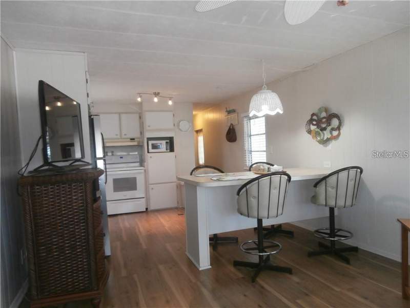 1 bedroom Mobile Home at 3204 Channing Drive, Tanglewood Mobile Village, Holiday — photo 5