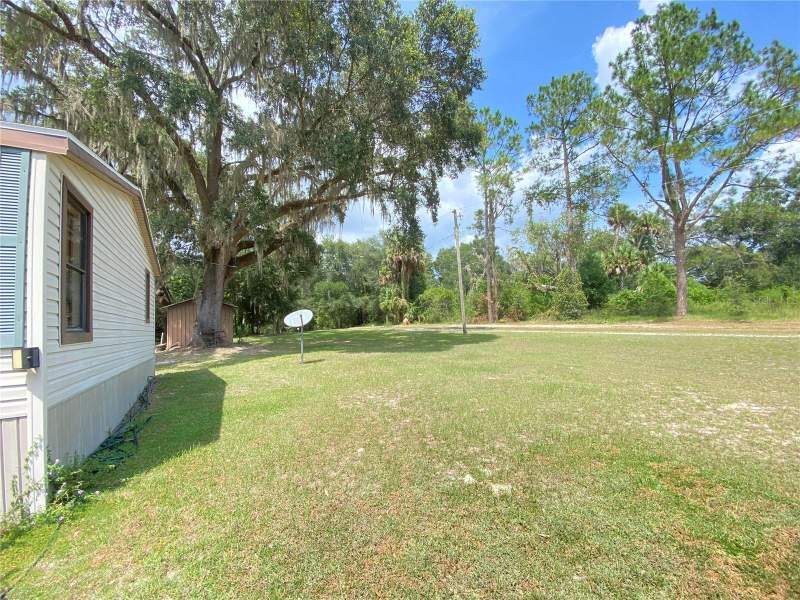 3 bedroom Manufactured Home - Post 1977 at 989 NE 184th Place, G I F Clark, Citra — photo 3