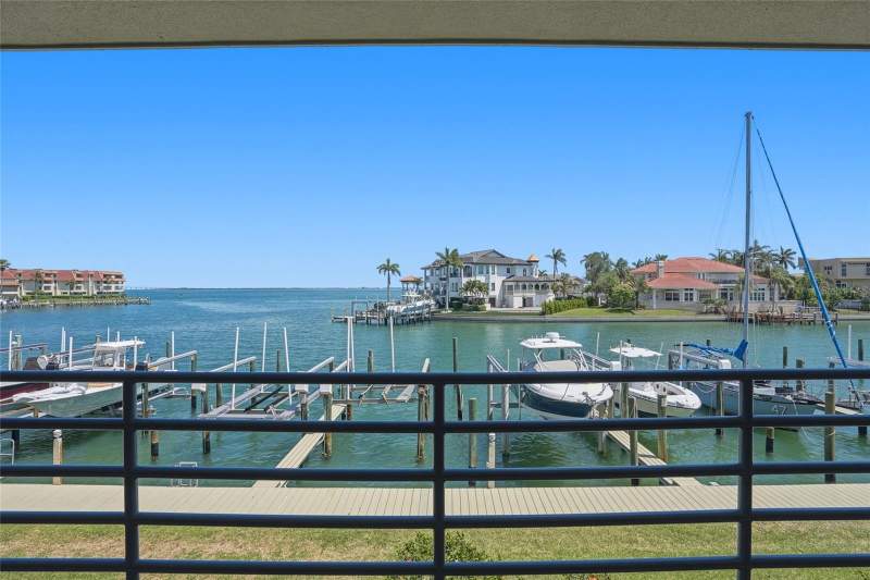 2 bedroom Condominium at 363 Pinellas Bayway #29, Anchor Cove 1 Condo, Tierra Verde — photo 3
