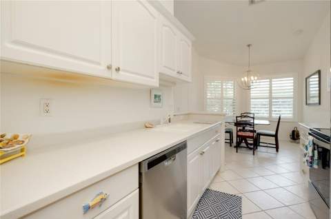 703 Casa Del Lago Way #703, Venice FL - photo 18 of 52