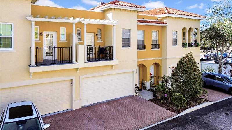 3 bedroom Townhouse at 614 105th Lane, Roosevelt Boulevard Townhomes, St Petersburg — photo 2