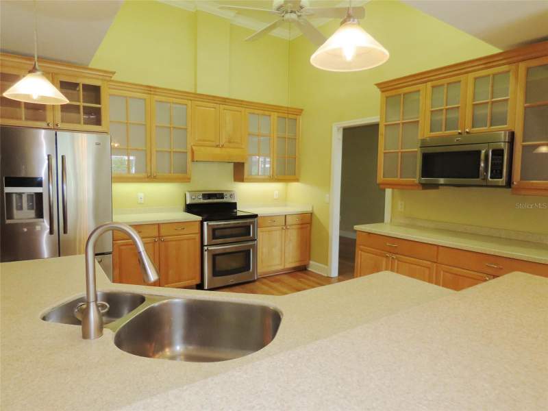 5 bedroom Single Family Residence at 7555 Pine Valley Lane, Pine Valley, Seminole — photo 5