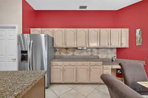 542 Loma Paseo Drive, The Villages FL - photo 10 of 49