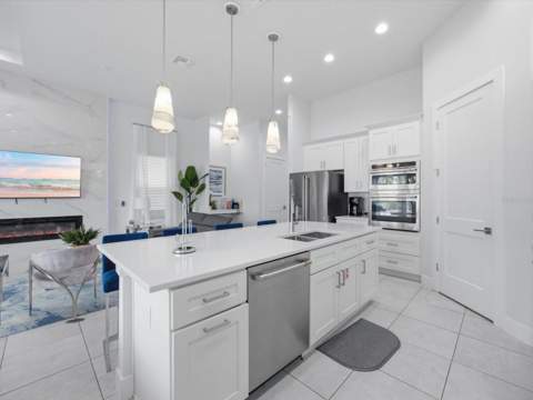 1104 Castle Pines Court, Kissimmee FL - photo 10 of 47