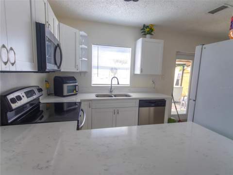 4718 Eldorado Drive, Tampa FL - photo 6 of 6