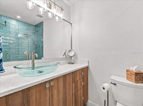 5153 Salmon Drive #B, St Petersburg FL - photo 17 of 50