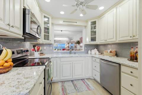 1323 Perico Point Circle #107, Bradenton FL - photo 18 of 75