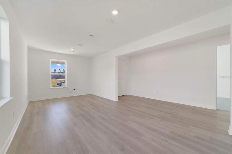 4 bedroom Single Family Residence at 447 VENETO CIRCLE, VINTNER RESERVE, CLERMONT — photo 4