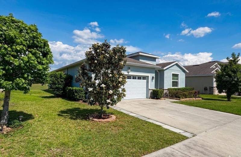 3 bedroom Single Family Residence at 5703 SW 50th Avenue, Meadows/Heath Brook Ph 2, Ocala — photo 2