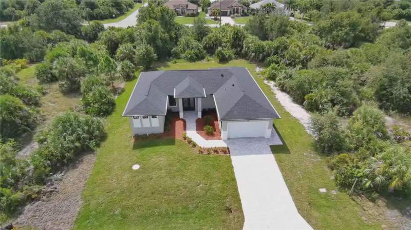 3 bedroom Single Family Residence at 14265 Fort Myers Avenue, Port Charlotte Sec 87, Port Charlotte — photo 2
