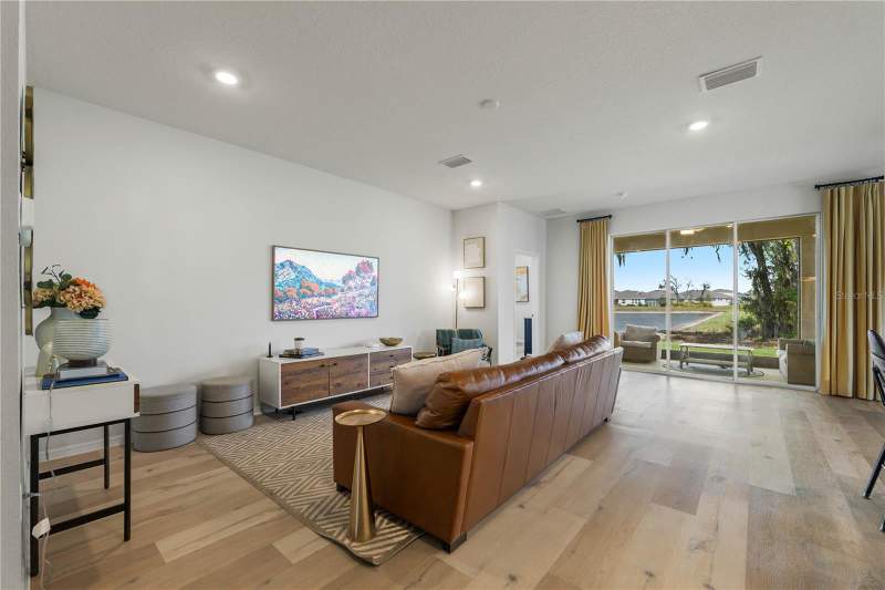 4 bedroom Single Family Residence at 13166 Brookside Moss Drive, Belmond Reserve Ph 1, Riverview — photo 2