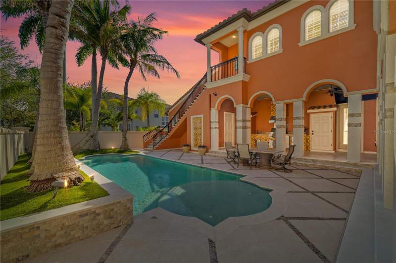 4 bedroom Single Family Residence at 4912 Yacht Club, Westshore Yacht Club, Tampa — photo 2