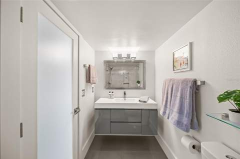 420 Beach Road #606, Sarasota FL - photo 19 of 76