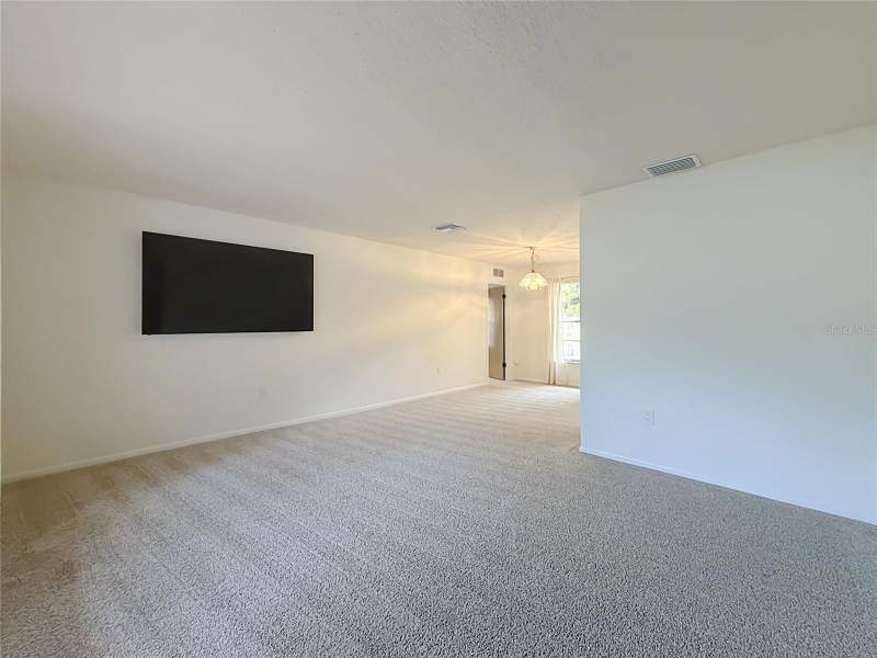 3 bedroom Single Family Residence at 10617 Seminole Forest Street, Seminole Forest, Seminole — photo 5