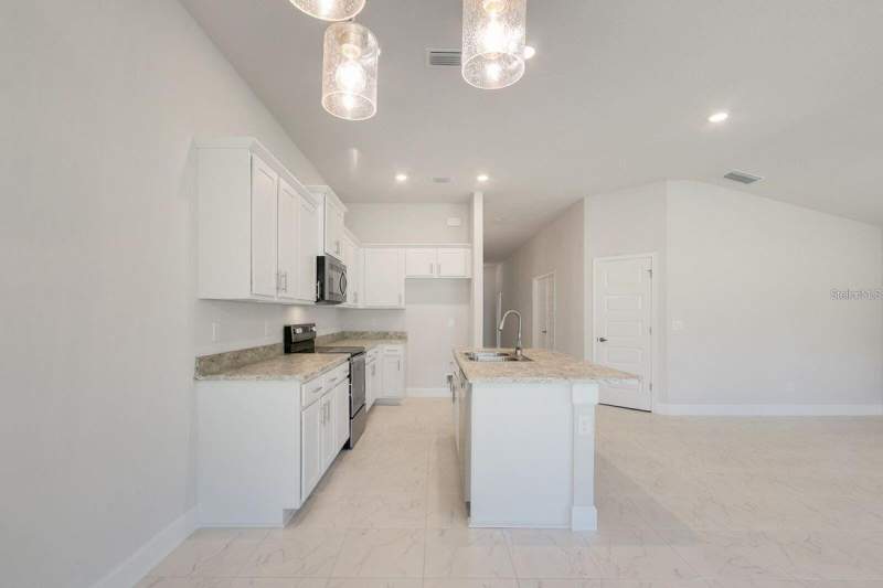 4 bedroom Single Family Residence at 4404 SW 92nd Place Road, Ocala Crossings South, Ocala — photo 5